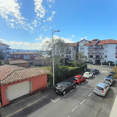 Hendaye, 2 Pieces, 3 Personnes - Fr-1-239-899 Apartment Hendaye